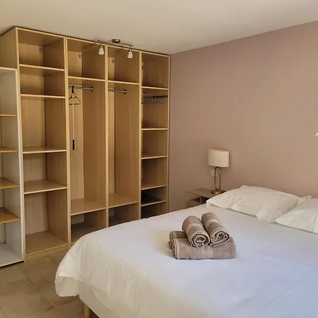 L'eau Des Oliviers Nyaraló *