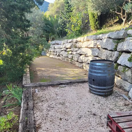 L'eau Des Oliviers Casa de Férias *